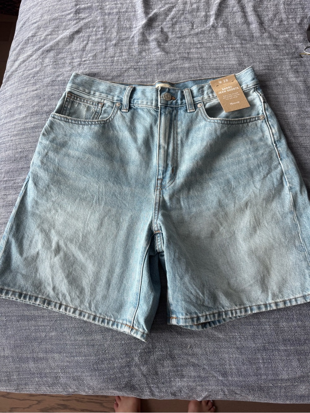 Madewell Baggy Jean Shorts - Size 28